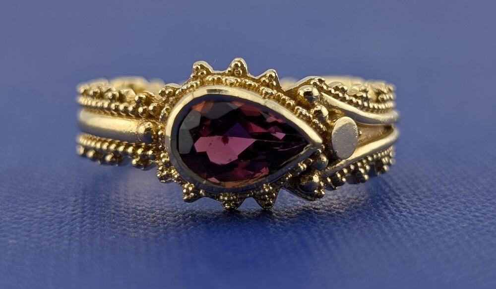 18kt Yellow Gold and Tourmaline Fashion Ring-6.8g